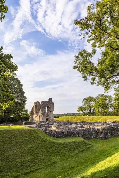 Framed Print : Ludgershall Castle & Cross, Ludgershall, Wiltshire, England, United Kingdom Framed Print : Ludgershall Castle & Cross, Ludgershall, Wiltshire, England, United Kingdom