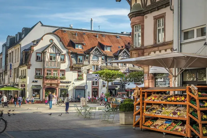 Framed Print : Luisenstrasse and market square in Bad Homburg, Taunus, Hesse, Germany Framed Print : Luisenstrasse and market square in Bad Homburg, Taunus, Hesse, Germany