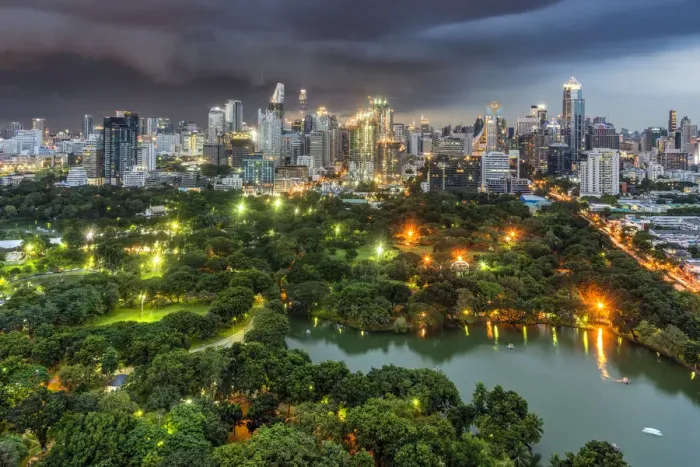 Framed Print : Lumpini Park and city skyline at dusk, Bangkok, Thailand Framed Print : Lumpini Park and city skyline at dusk, Bangkok, Thailand
