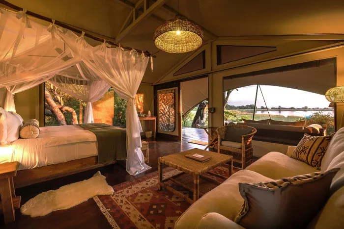 Framed Print : A luxury room at a safari camp, Okavango Delta, Botswana