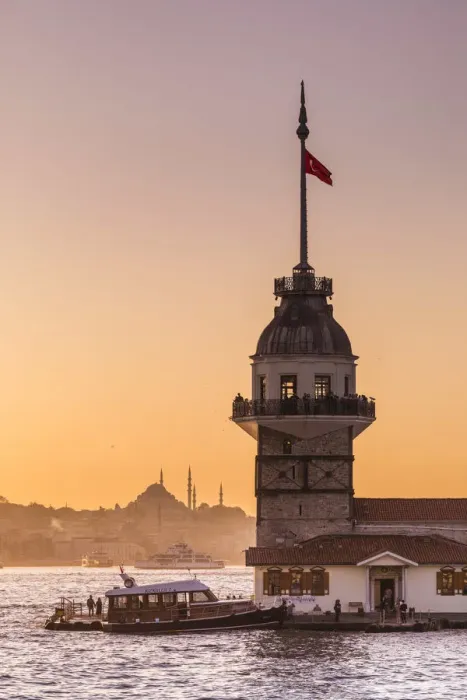 Framed Print : Maidens Tower (Kiz Kulesi) & Bosphorus from the Asian side of Framed Print : Maidens Tower (Kiz Kulesi) & Bosphorus from the Asian side of
