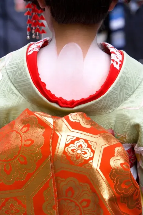 Framed Print : Maiko (apprentice Geisha), Gion district, Kyoto, Japan