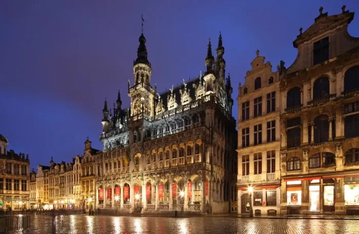 Framed Print : The Maison du Roi (Kings House) on the famous Grande Place in the City Centre of Brussels Framed Print : The Maison du Roi (Kings House) on the famous Grande Place in the City Centre of Brussels