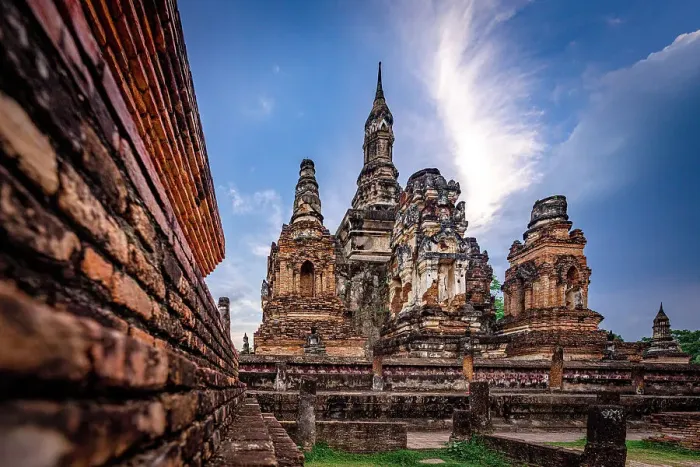 Framed Print : Majestic buddhist stupa and spires, Wat Mahathat, Sukhothai Historical Park, Sukhothai, Thailand