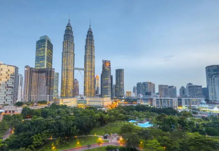 Framed Print : Malaysia, Kuala Lumpur, Petronas Towers Framed Print : Malaysia, Kuala Lumpur, Petronas Towers