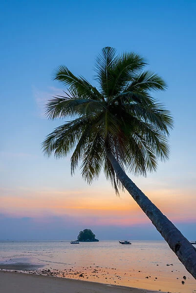 Malaysia, Pahang, Pulau Tioman (Tioman Island), Berjaya Beach and Pulau Rengis (Rengis