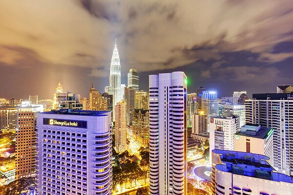 Malaysia, Selangor State, Kuala Lumpur, Hotels and Petronas Towers