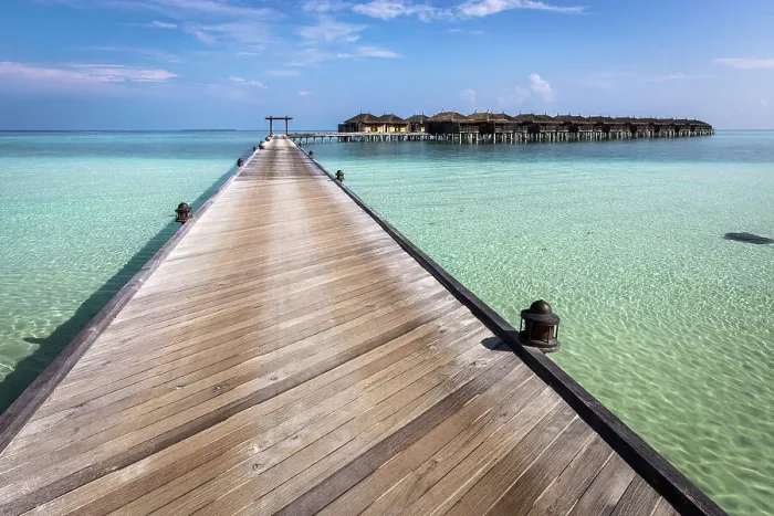 Framed Print : Maldives, Ari Atoll, Moofushi, Constance Moofushi Maldives, Deck to Water Willas Framed Print : Maldives, Ari Atoll, Moofushi, Constance Moofushi Maldives, Deck to Water Willas