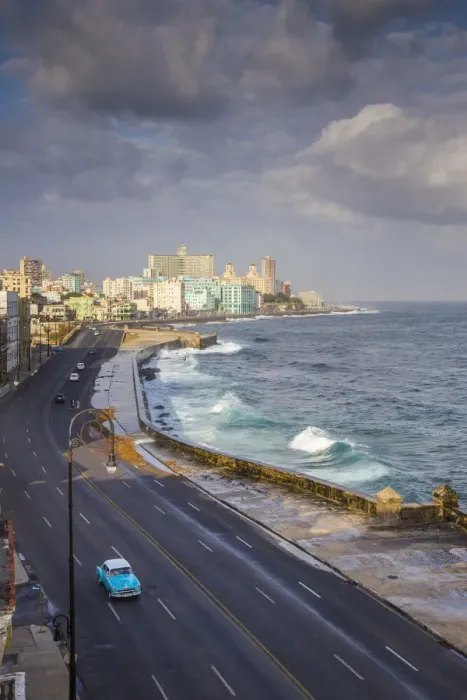Framed Print : The Malecon, Havana, Cuba Framed Print : The Malecon, Havana, Cuba