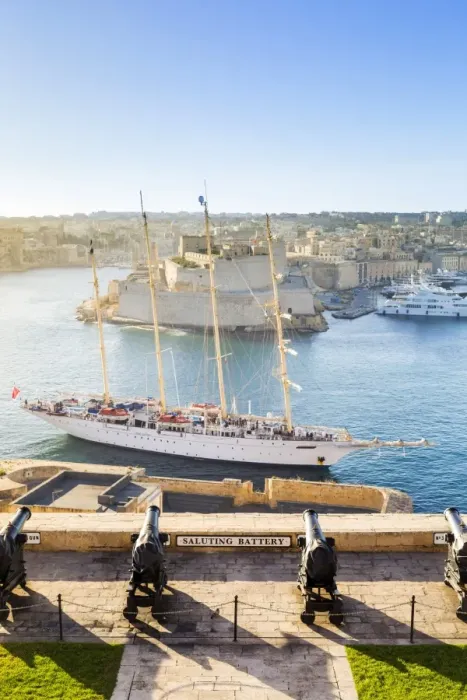 Framed Print : Malta, South Eastern Region, Valletta. The view across Grand Harbour to Fort St Angelo Framed Print : Malta, South Eastern Region, Valletta. The view across Grand Harbour to Fort St Angelo