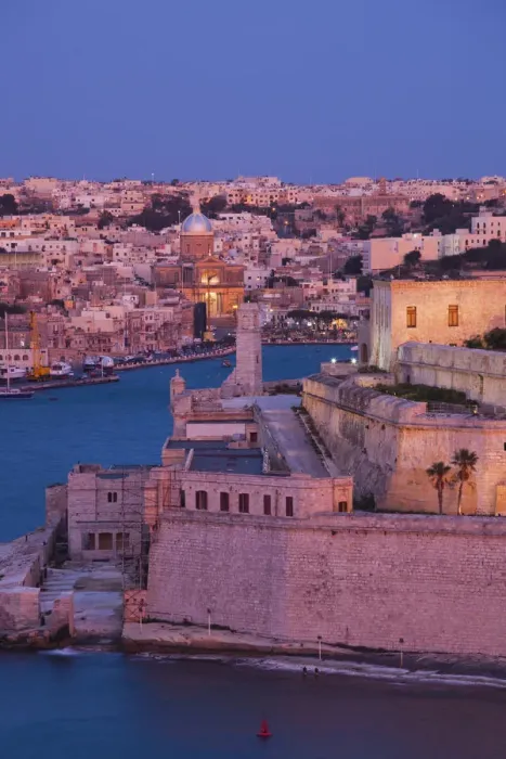 Framed Print : Malta, Valletta, Vittoriosa, Birgu, Fort St. Angelo and waterfront