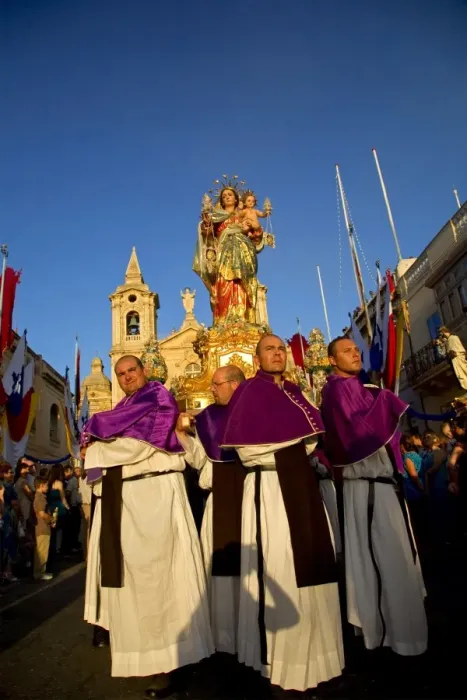Framed Print : Malta, Zurrieq; Men carrying the statue of the Madonna, the patron saint during the annual parade Framed Print : Malta, Zurrieq; Men carrying the statue of the Madonna, the patron saint during the annual parade