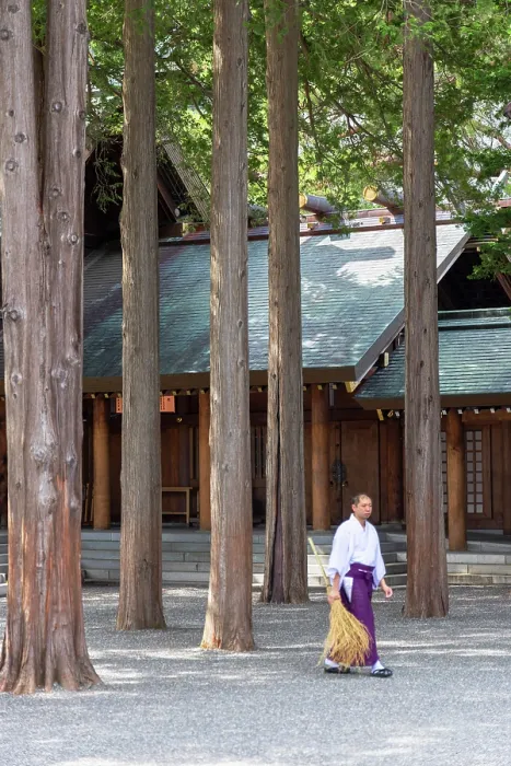 Framed Print : Man sweeping at Jingu Shinto Shrine, Sapporo, Hokkaido, Japan Framed Print : Man sweeping at Jingu Shinto Shrine, Sapporo, Hokkaido, Japan