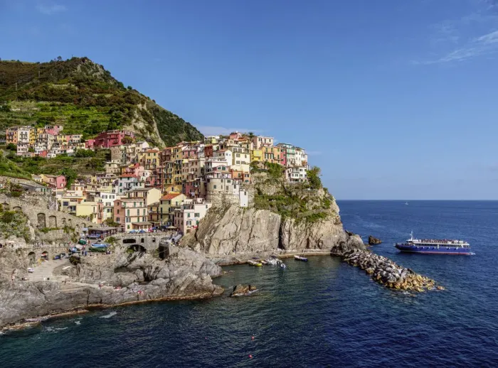 Framed Print : Manarola, Cinque Terre, UNESCO World Heritage Site, Liguria, Italy Framed Print : Manarola, Cinque Terre, UNESCO World Heritage Site, Liguria, Italy
