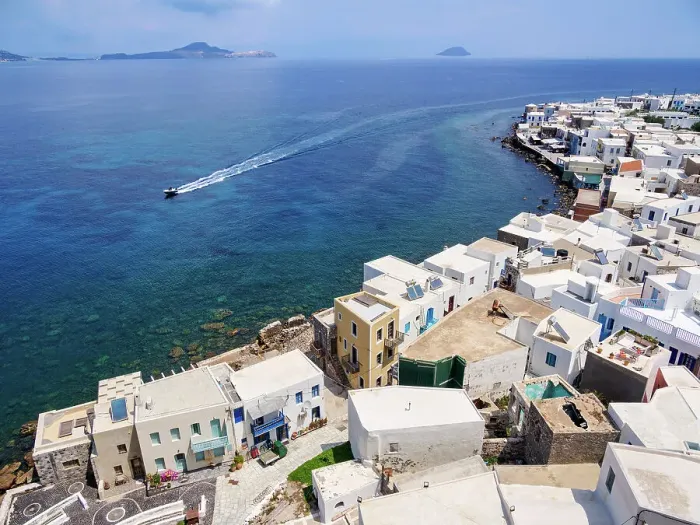 Framed Print : Mandraki Town, elevated view, Nisyros Island, Dodecanese, Greece