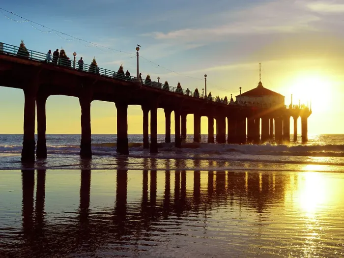 Framed Print : Manhattan Beach Los Angeles, Southern California, USA Framed Print : Manhattan Beach Los Angeles, Southern California, USA