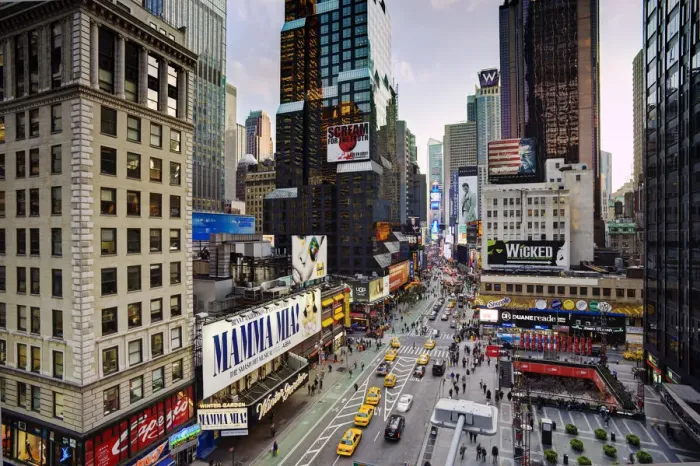 Framed Print : Manhattan, Broadway looking towards Times Square, New York, USA Framed Print : Manhattan, Broadway looking towards Times Square, New York, USA