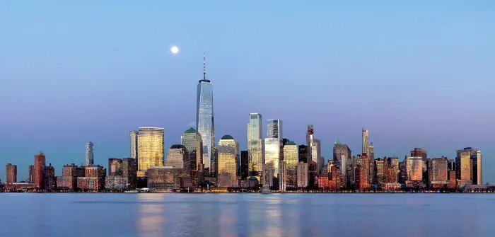 Framed Print : Manhattan and the One World Trade Centre at dusk, from the Exchange Place, Jersey City, New Jersey, USA Framed Print : Manhattan and the One World Trade Centre at dusk, from the Exchange Place, Jersey City, New Jersey, USA