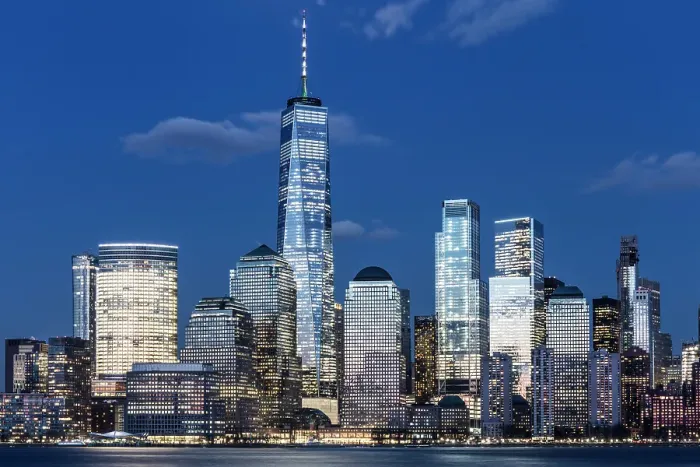 Framed Print : Manhattan and the One World Trade Centre at dusk, from the Exchange Place, Jersey City, New Jersey, USA Framed Print : Manhattan and the One World Trade Centre at dusk, from the Exchange Place, Jersey City, New Jersey, USA