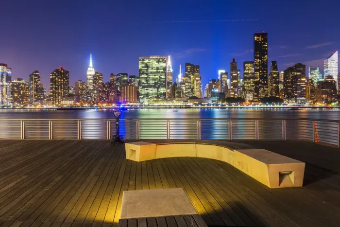 Framed Print : Manhatten skyline at dusk from Gantry Plaza, New York, USA Framed Print : Manhatten skyline at dusk from Gantry Plaza, New York, USA