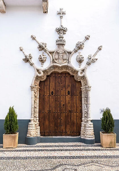 Manueline style door of the Palacio de los Duques de Cadaval (Palace of the Dukes of Cadaval), Olivenza, Badajoz, Extremadura, Spain