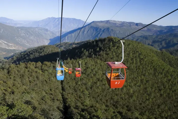 Framed Print : Maoniuping (Yak Meadow) cable car, Yulong Xueshan Mountain, Lijiang, Yunnan Province Framed Print : Maoniuping (Yak Meadow) cable car, Yulong Xueshan Mountain, Lijiang, Yunnan Province
