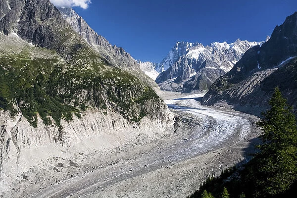 The Mar de Glace on the Mont Blanc Group, in the background the Grandes Jorasses, France