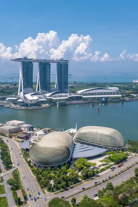 Framed Print : Marina Bay Sands Hotel & Esplanade - Theatres on the Bay, Singapore Framed Print : Marina Bay Sands Hotel & Esplanade - Theatres on the Bay, Singapore