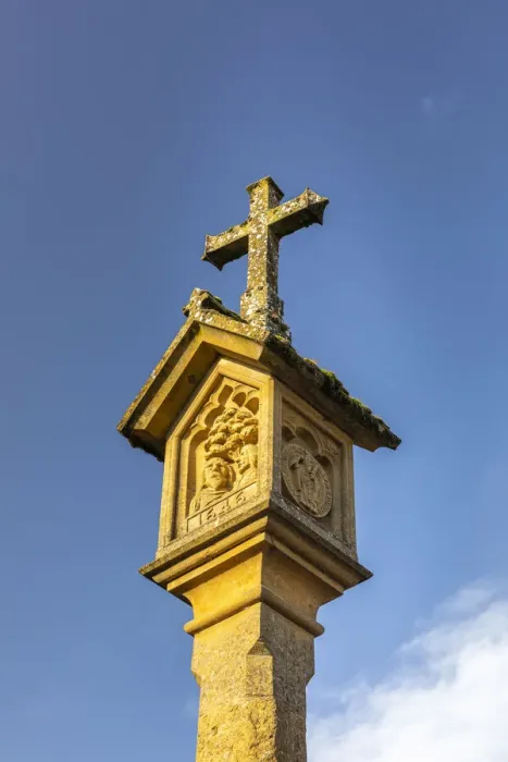 Framed Print : Market cross, Stow-on-the-Wold, the Cotswolds, Gloucestershire, England, UK