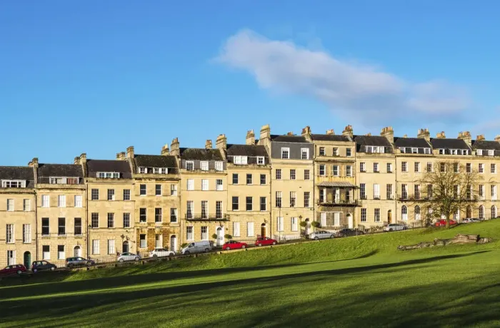 Framed Print : Marlborough Buildings - Georgian terraced houses overlooking Victoria Park, Bath Framed Print : Marlborough Buildings - Georgian terraced houses overlooking Victoria Park, Bath