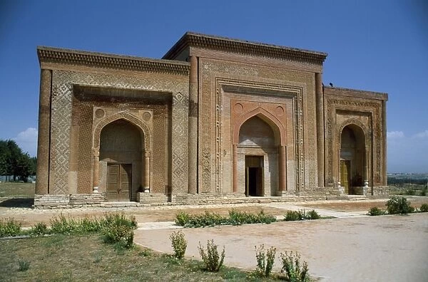 The three mausolea at Uzgen