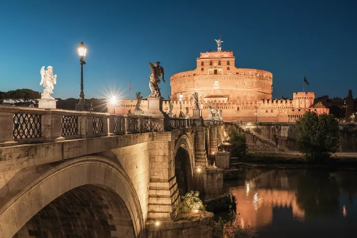 Framed Print : Mausoleum of Hadrian (Castel sant'Angelo) and Ponte Sant'Angelo at dusk. Rome, Lazio, Italy