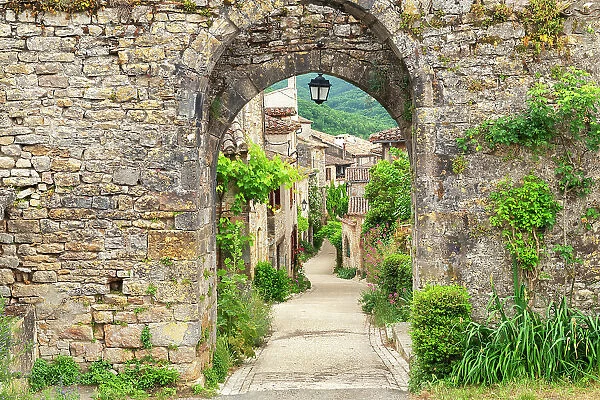 Medieval Gate, Bruniquel, Tarn-et-Garonne, Occitanie, France