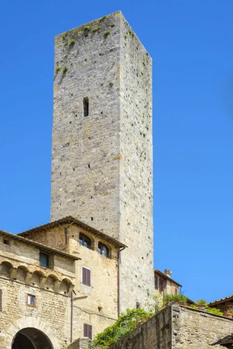 Framed Print : Medieval tower house in the Historic Centre of San Gimignano, UNESCO World Heritage Site