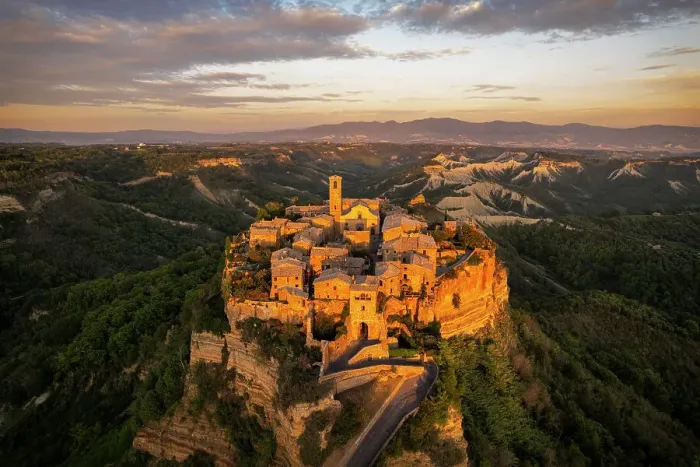 Framed Print : medieval village of Civita di Bagnoregio at sunset, Viterbo province, Tuscia, Latium, central Italy, Italy Framed Print : medieval village of Civita di Bagnoregio at sunset, Viterbo province, Tuscia, Latium, central Italy, Italy