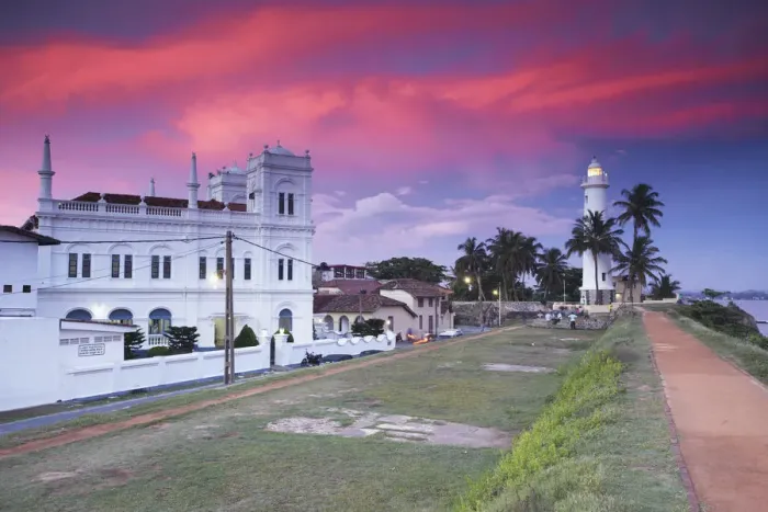 Framed Print : Meeran Jumma Mosque and lighthouse at sunset, Galle, Southern Province, Sri Lanka Framed Print : Meeran Jumma Mosque and lighthouse at sunset, Galle, Southern Province, Sri Lanka