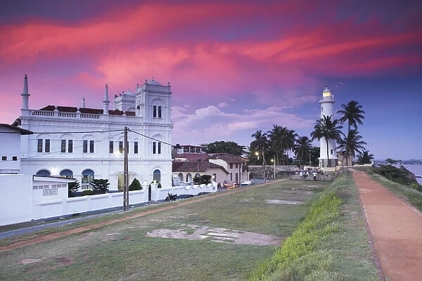 Meeran Jumma Mosque and lighthouse at sunset, Galle, Southern Province, Sri Lanka