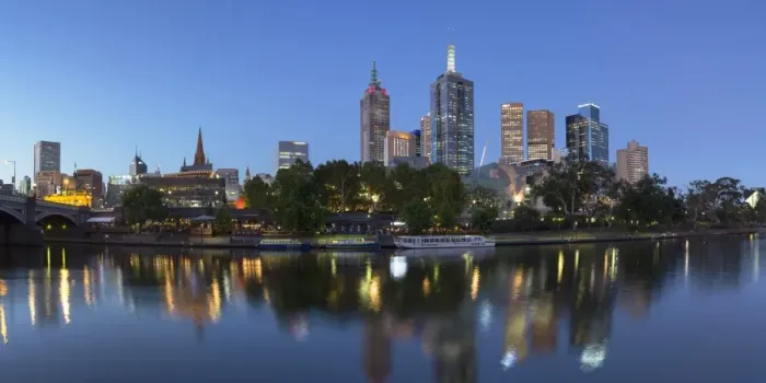 Framed Print : Melbourne skyline along Yarra River at dusk, Melbourne, Victoria, Australia Framed Print : Melbourne skyline along Yarra River at dusk, Melbourne, Victoria, Australia