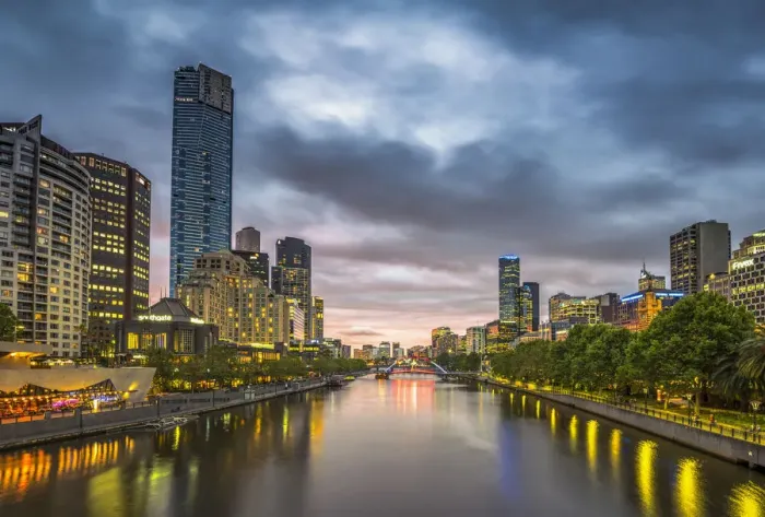 Framed Print : Melbourne, Victoria, Australia. Cityscape with Eureka Tower from the Yarra river at dusk Framed Print : Melbourne, Victoria, Australia. Cityscape with Eureka Tower from the Yarra river at dusk