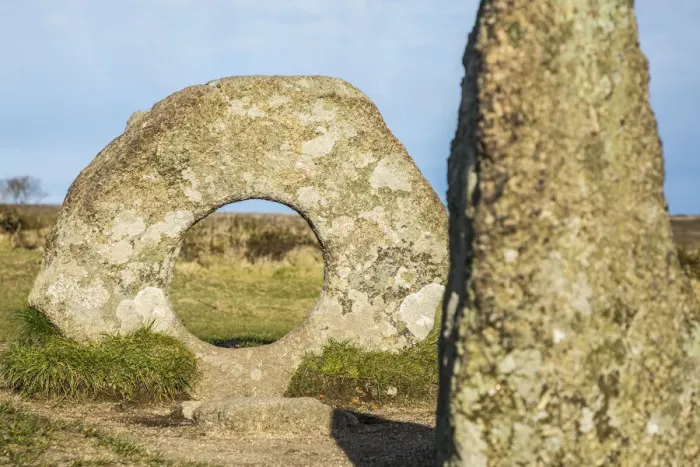 Framed Print : Men-an-Tol, Cornwall, England, UK Framed Print : Men-an-Tol, Cornwall, England, UK