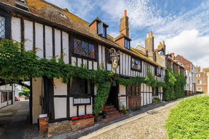 Framed Print : Mermaid Inn and traditional architecture, Rye, East Sussex, Sussex, England, UK Framed Print : Mermaid Inn and traditional architecture, Rye, East Sussex, Sussex, England, UK