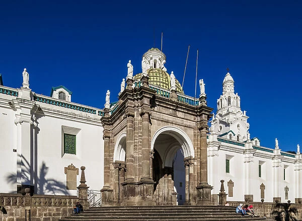 Metropolitan Cathedral of Quito at Independence Square or Plaza Grande, Quito, Pichincha