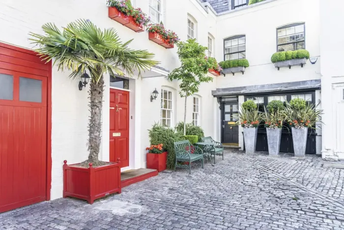Framed Print : Mews Houses, Belgravia, London, England, UK