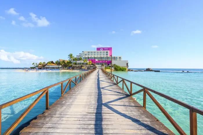 Framed Print : Mia Reef luxury resort, Isla Mujeres, Quintana Roo, Mexico