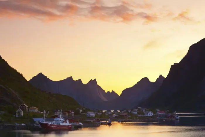 Framed Print : Midnight Glow, Reine, Moskenesoy, Lofoten, Nordland, Norway Framed Print : Midnight Glow, Reine, Moskenesoy, Lofoten, Nordland, Norway