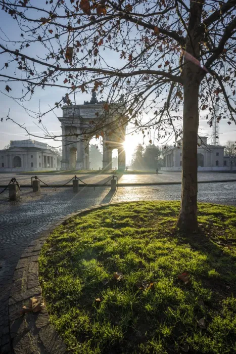 Framed Print : Milan, Lombardy, Italy. Porta Sempione or Arco della Pace at sunrise Framed Print : Milan, Lombardy, Italy. Porta Sempione or Arco della Pace at sunrise