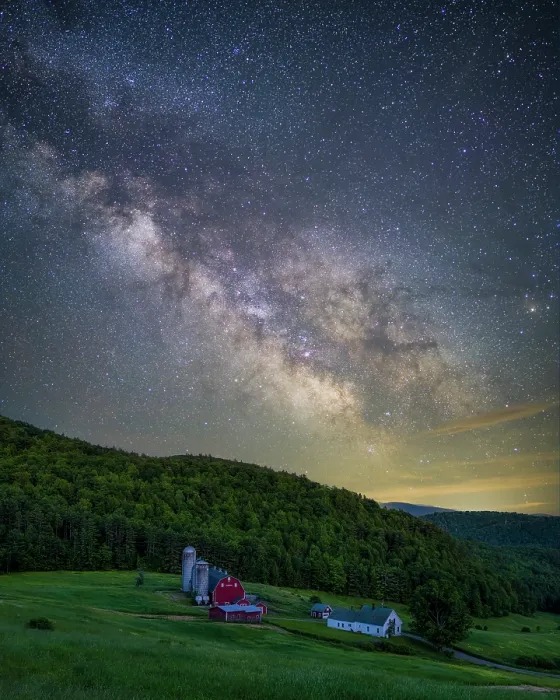 Framed Print : Milky Way over Hillside Acres farm, Green Mountains, Barnet, Vermont, USA
