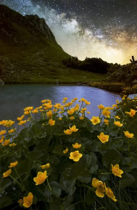 Framed Print : Milky way over the Turchino lake in the central Appennines, Tuscany, Italy Framed Print : Milky way over the Turchino lake in the central Appennines, Tuscany, Italy