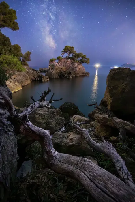 Framed Print : Milkyway in a cove of Lerici, La Spezia, Liguria, Italy, Southern Europe Framed Print : Milkyway in a cove of Lerici, La Spezia, Liguria, Italy, Southern Europe