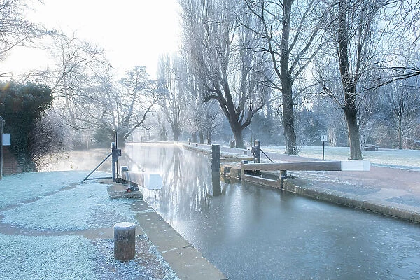 Millmead lock & River Wey on a frosty morning, Guildford, Surrey, England